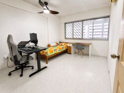 Blk 549 Jurong West Street 42 (Jurong West), HDB Executive #584408261